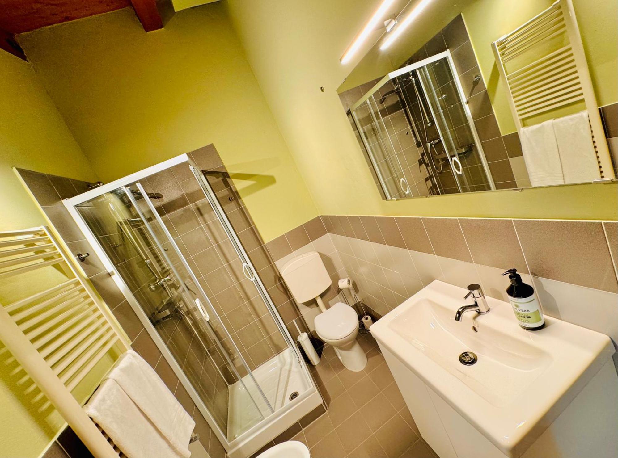 Crops City Stay Apartment 14 Триест Экстерьер фото
