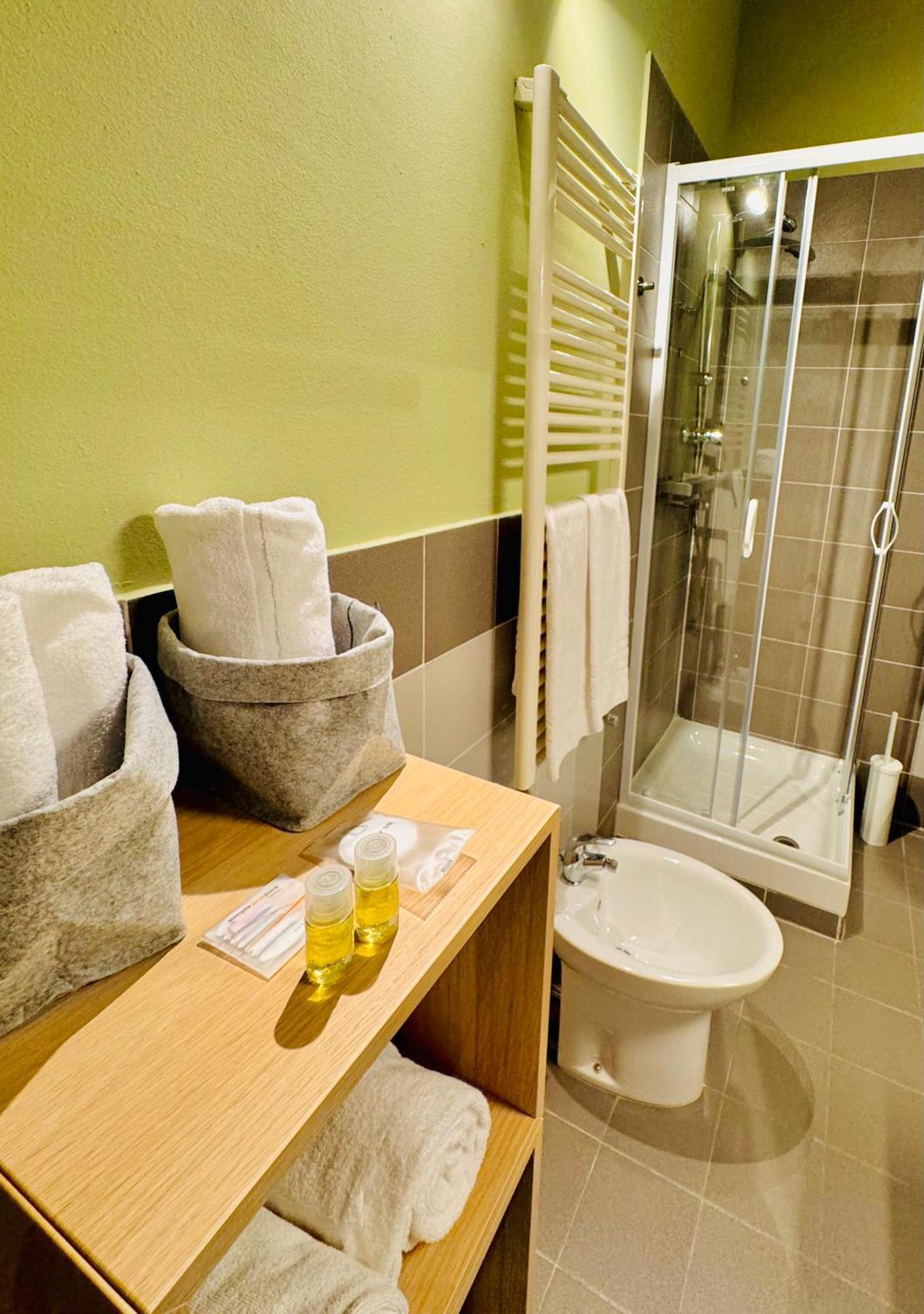 Crops City Stay Apartment 14 Триест Экстерьер фото