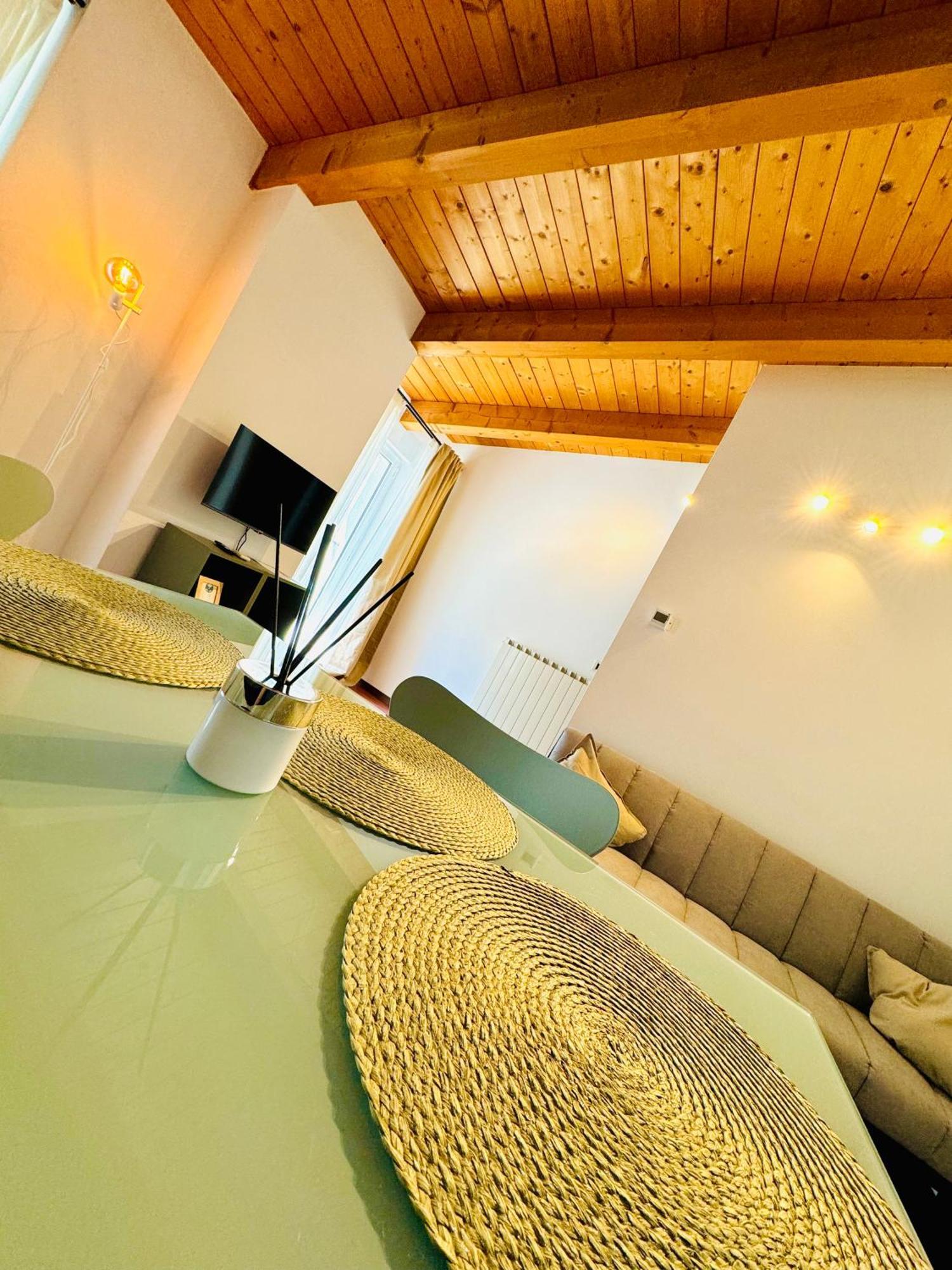 Crops City Stay Apartment 14 Триест Экстерьер фото